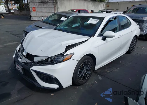 2024 Toyota Camry Se z USA, uszkodzony, nr VIN 4T1T11AK2RU867370